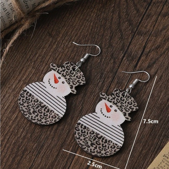 Leopard Print Snowman Earrings - Christmas Holiday Dangle Earrings - Picture 3 of 5